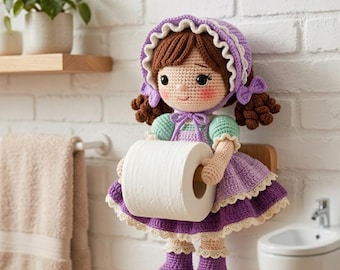 Schema per realizzare un portarotolo di carta igienica a forma di bambola all'uncinetto / Decorazione per il bagno amigurumi (download PDF)