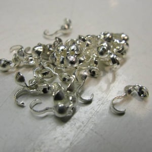 Bright Silver Plated Clam Shell Bead Tip, Bead Knot Cover, Silver Knot Cover, Silver Calotte, Beaded Necklace Connector, Bead Tip with Hook