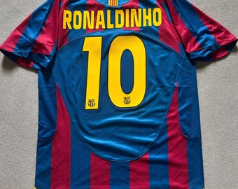 Maillot domicile vintage de Ronaldinho n°10 du FC Barcelone, saison 2005/2006, Ligue des champions