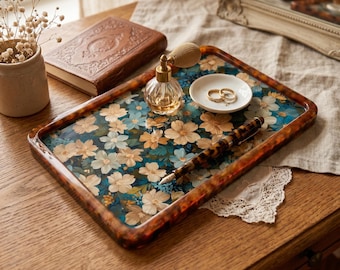 Bandeja decorativa floral artesanal con acabado en madera – Diseño floral natural (7 x 11 pulgadas)