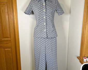 Vintage Anfang der 70er Jahre Blau Weiß Geblümter Freizeit Anzug Gr S