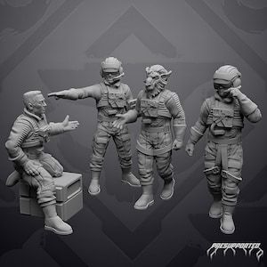 Peut inclure: Un ensemble de quatre figurines grises représentant des pilotes en combinaison de vol. Une figurine est assise sur une caisse, une pointe du doigt, une a une tête de chèvre et une se tient debout la main au casque. Le texte "PRESUPPORTED" est visible.