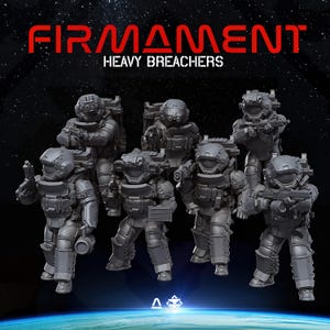 Könnte beinhalten: Ein Set aus sieben grauen Miniaturfiguren mit der Aufschrift FIRMAMENT HEAVY BREACHERS. Jede Figur trägt einen massiven, gepanzerten Raumanzug mit Vollvisierhelm, taktischer Ausrüstung und hält verschiedene futuristische Waffen.