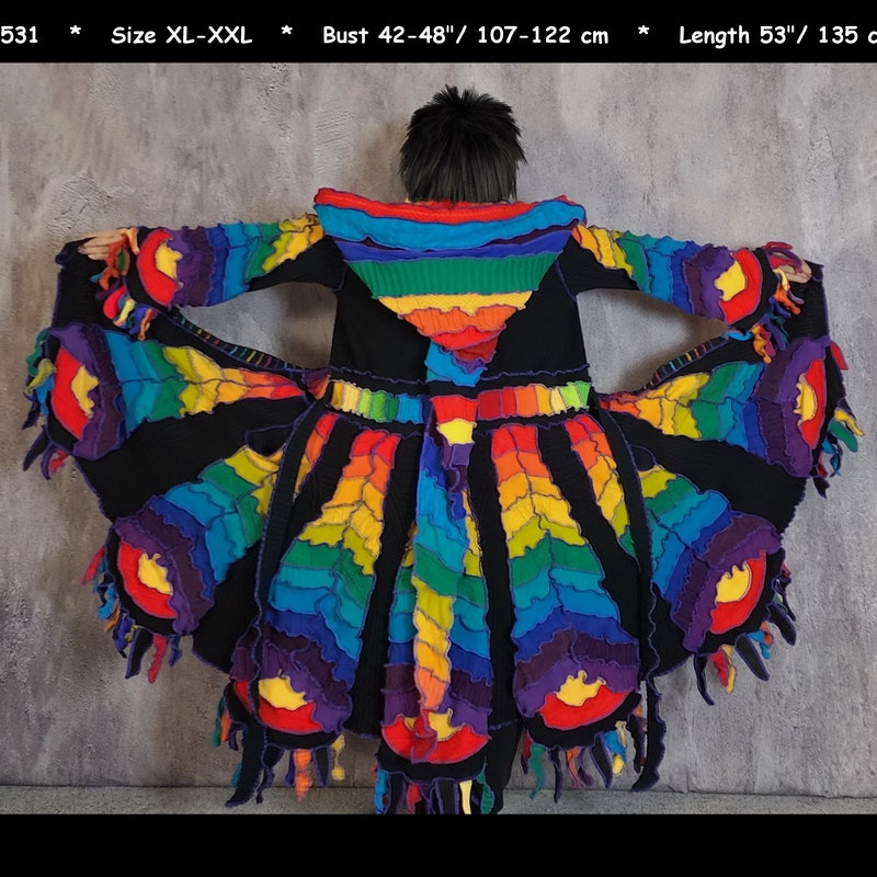 VogeLuxe | Men’s Psychedelic Swirl Pattern Knit Sweater main image 1