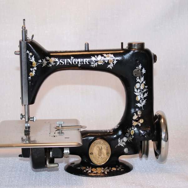 Singer Model 24