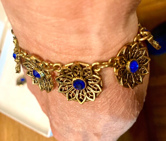 Vintage Sapphire Blue Crystal and Filigreed Brass… - image 3