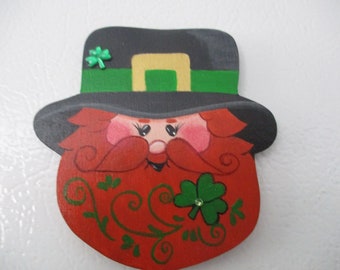 St. Patrick magnet, Leprechaun magnet, St. Patty's Day magnet, refrigerator magnet, gift for her, hostess gift, tole painting, kitchen decor