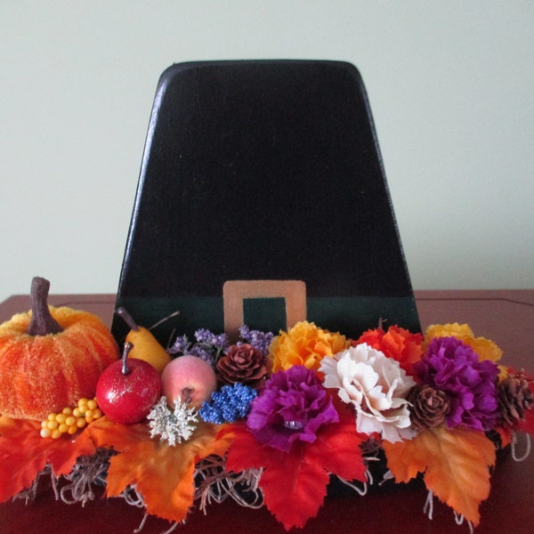 Thanksgiving Pilgrim Hat, Pilgrim Hat shelf sitter, Pilgrim Hat centerpiece, Thanksgiving decor, Thanksgiving shelf sitter, gift for her