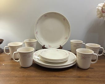 Vintage Corningware Corelle English Breakfast 18 P Set Serves 6 Plates Cups EUC