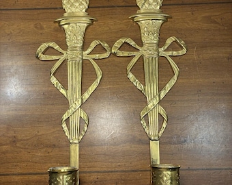 Juego de 2 apliques de pared para velas de Virginia Metalcrafters, diseño Empire Torch Ribbon Pineapple