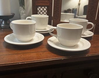 Phaltzgraff Acadia white Stoneware, 4cups and 5 saucers. Discontinued pattern