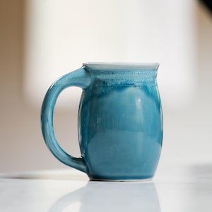 Handmade pottery Large Mug: 16 oz