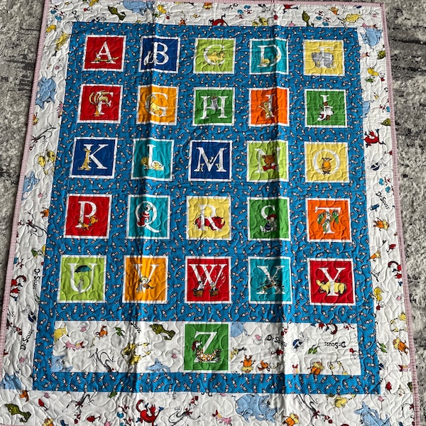 Dr Seuss Quilt - Baby Quilt - Crib Quilt  - Lap Quilt - Primary ColorQuilt - Homemade Quilt - Toddler Quilt - Toddler Playmat