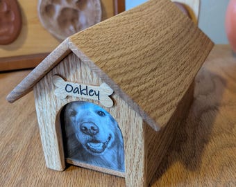 Hundehütte Urne aus massiver Eiche - 4 Größen