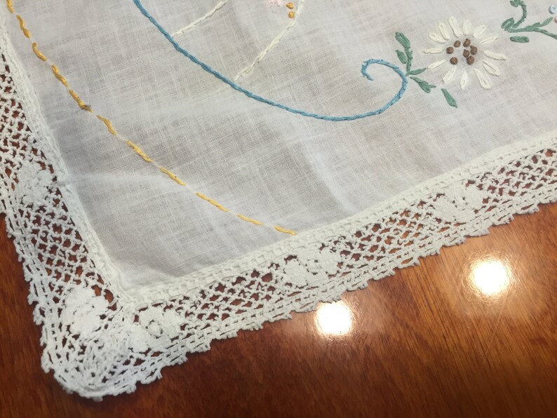 Vintage White Linen Dresser Scarf Table Runner With Lace Border