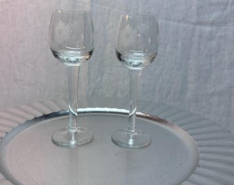 Vintage Etched Floral Cordial Glasses, Set of 2, Elegant Long Stem Liqueur Glasses, Mid Century Barware, Sherry Port Aperitif Stemware