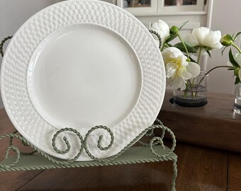 Oneida Wicker White Stoneware Plates, Bowls | Embossed Basket Weave Rim