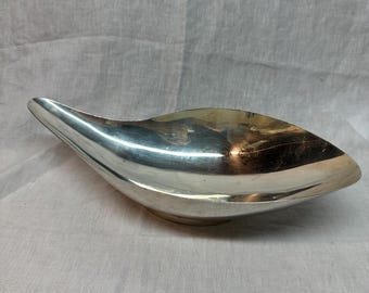 Vintage Reed & Barton Silverplate Teardrop Bowl – Mid Century Modern Atomic Tray