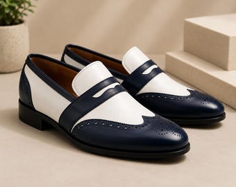 Mocassini da uomo bicolore in pelle bianca e blu navy, realizzati a mano – Scarpe slip-on brogue