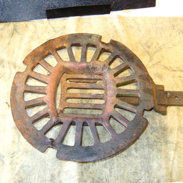 Pot bellied wood stove grate