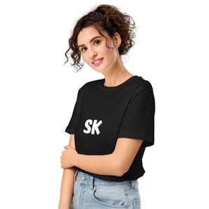 Unisex organic mid-light t-shirt