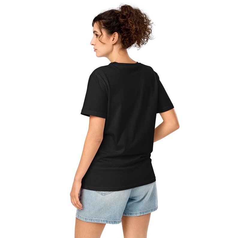 Unisex organic mid-light t-shirt