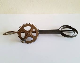 Antique Egg Beater | Vintage Egg Beater Vintage Kitchen Whisk | Metal Egg Beater | Rotary Egg Beater | Vintage Hand Mixer Rustic Kitchenalia