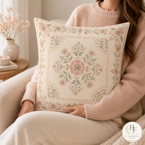 Pink Garden Style Botanical Pillow Cover Square Vintage Floral Throw Cushion Living Room Accent Design Cottage Bedroom Art