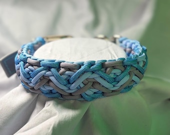Blue and grey paracord collar 14-16”