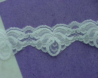 5 Yards Beautiful White Flat Lace, Scalloped Edge & Flowers NEW, Sewing, Crafts, Wedding Lace, Sewing Trims, Journals, Lace Lot 1265