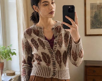 Patrón de punto para cárdigan con estampado de hojas / Prendas de punto con jacquard / Cárdigan con mangas raglán / Patrón de punto DK con botones delanteros (PDF)