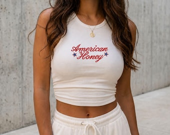 Amerikanisches Honig besticktes Tank Top, Vaterländischer Rippen Racer Cami, Vintage USA Vierter Juli Shirt, niedliches Sommer Outfit und Geschenk für Sie