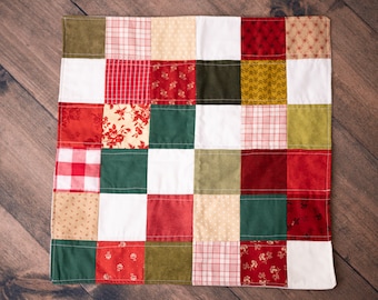 Vintage Style Quilt Piece, Baby Quilt, Newborn Quilt, Quilt Piece, Quilt Square, Quilt, Blanket, Baby Blanket, Antique Style Quilt