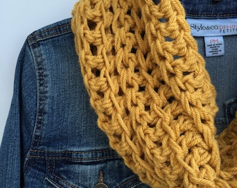 Chunky Crochet Infinity Scarf Pattern: Easy Cowl Tutorial (Digital Download)