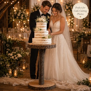 80 cm hoge rustieke bruidstaarttafel, gepersonaliseerde houten taartstandaard, staande taartvoet, gegraveerde houten taartdisplay