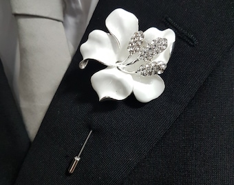 White flower Brooch Groom Boutonniere. Alternative  flower lily, Wedding Buttonhole Pin.  Wedding Boutonnière by Crystal wedding uk