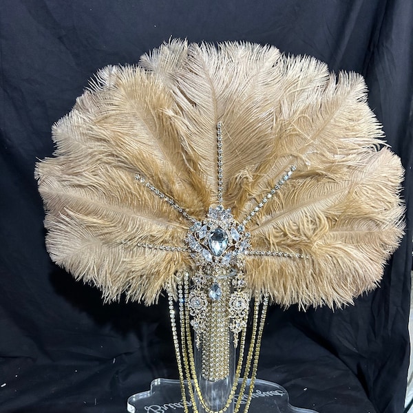 Cascade de bouquets d'éventails de plumes de champagne or, mariage rose Great Gatsby style années 1920 - toutes les couleurs, fabriquées sur mesure par Crystal Wedding Royaume-Uni