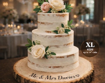 Gepersonaliseerde houten taartstandaard, gegraveerde rustieke bruiloft displaystandaard, gepersonaliseerde gegraveerde blokhut, verlovingsbord voor dessert