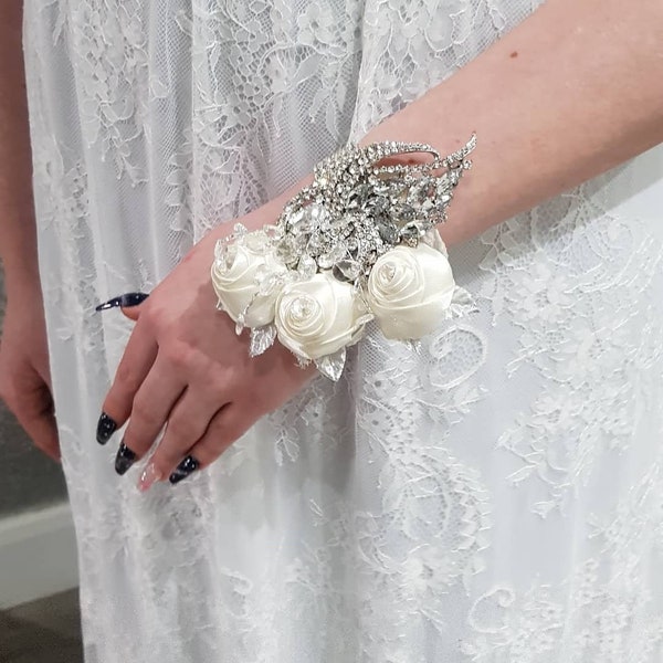 Corsage de poignet de mariage par Crystal Wedding Royaume-Uni