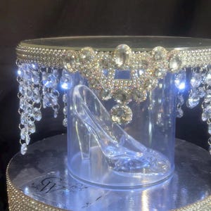 Glass shoe slipper wedding cake stand by Crystal wedding uk