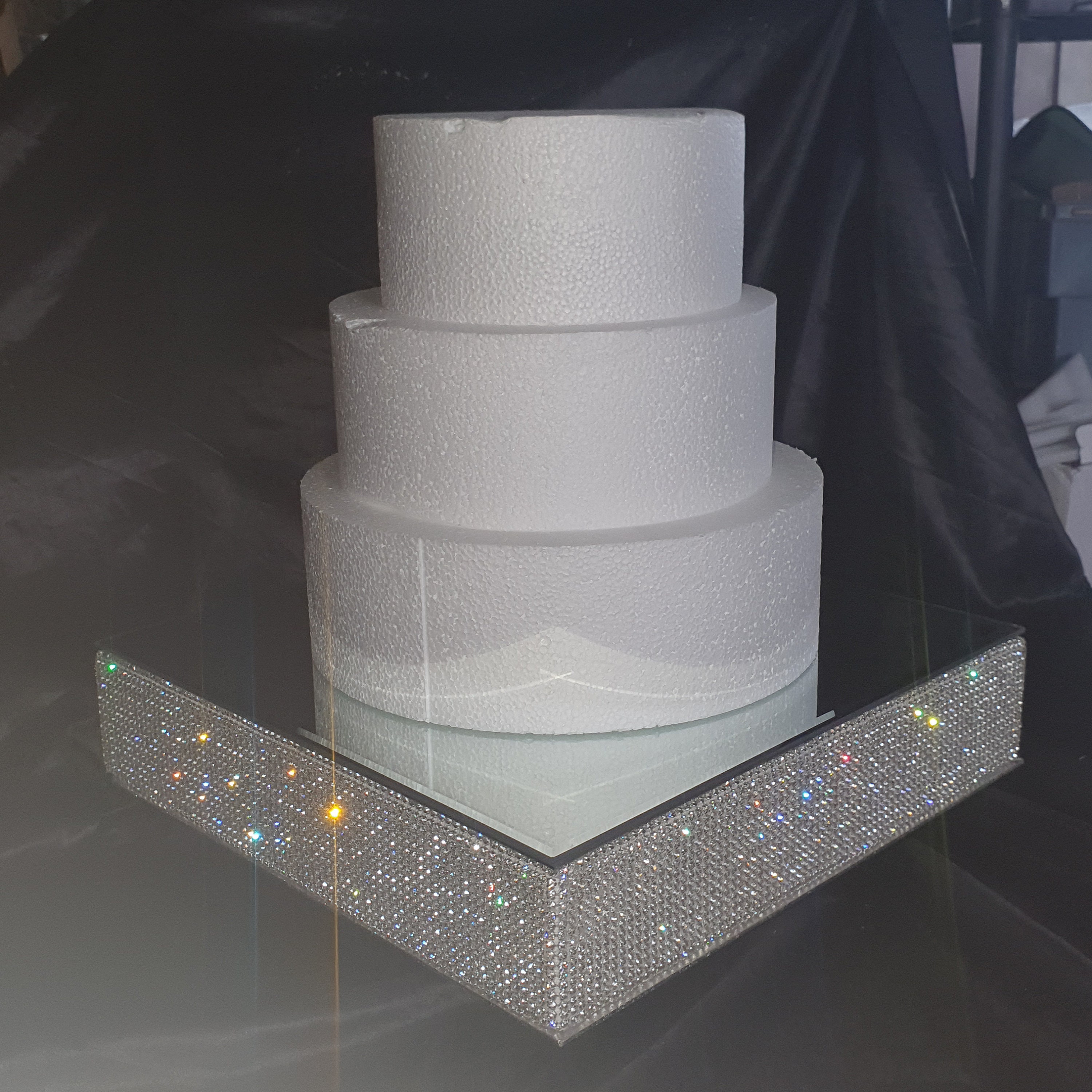 ROUND SQUARE GOLD SILVER MIRROR TOP DIAMANTE EFFECT WEDDING CAKE STAND  16" 