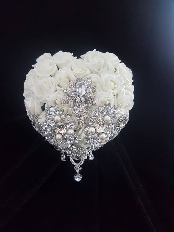 Broche en forma de corazón ramo flores de boda by Crystal - Etsy España
