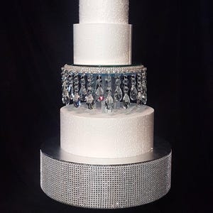 Crystal droplet wedding Cake divider Separator by Crystal wedding uk