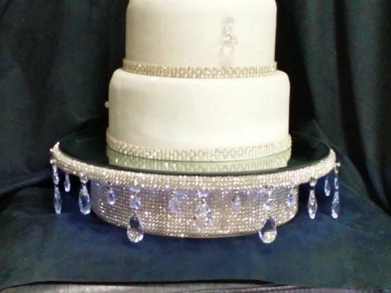 DIY Lighted Chandelier Cake Stand DIY Lighted Chandelier Cake Stand
