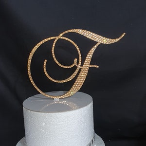 Topo de bolo com letras de cristal, iniciais de monograma, decoração de topo de bolo com strass dourado, decoração de letras de joias de bolo com strass para casamento.