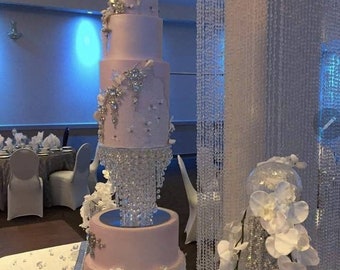 Luxury Crystal Wedding Cake Divider with LED Lights – Diamante Chandelier Cake Separator