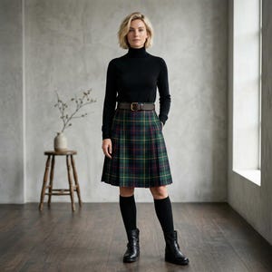 Handgjord skotsk tartankiltkjol för kvinnor: Highland-rutig omlottkjol, 50+ tartaner tillgängliga