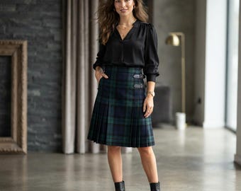 Schottischer Tartan-Kiltrock für Damen, knielang | Maßgefertigter Faltenrock mit seitlichen Schnallen | Über 50 Clan-Tartans verfügbar