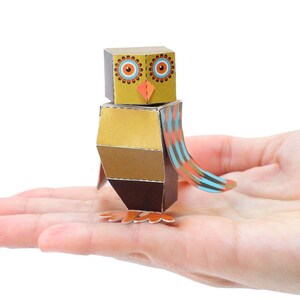 Carte postale artisanale en papier hibou — À ASSEMBLER