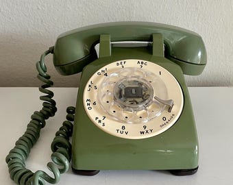 Working Avocado Green and Beige Rotary Western Electric Phone Telephone